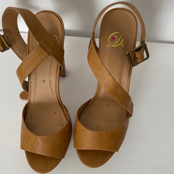 LOLA SHOETIQUE PLATFORM SANDAL HEELS - Picture 11 of 11